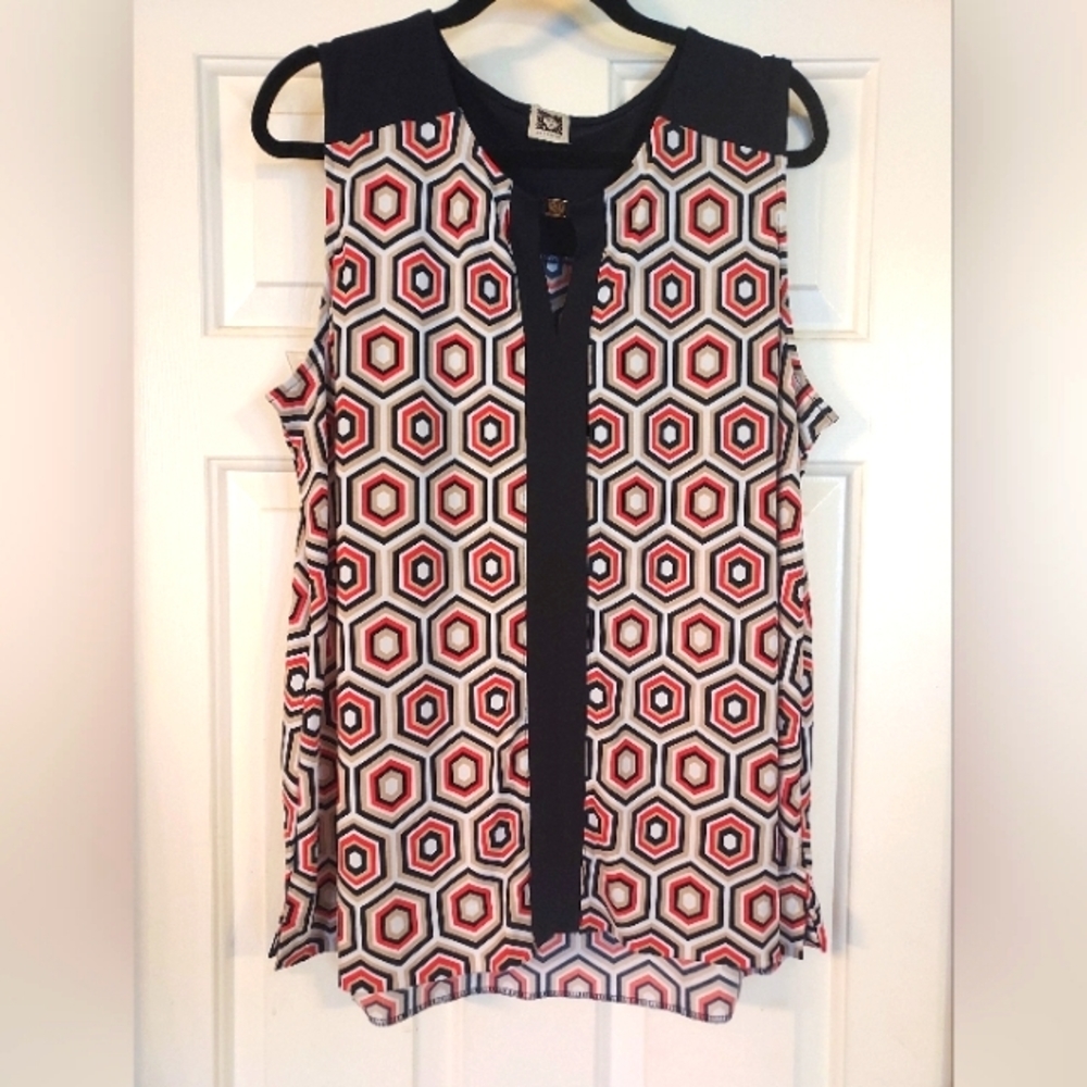𝅺ANNE Klein Geometric Print Sleeveless Top